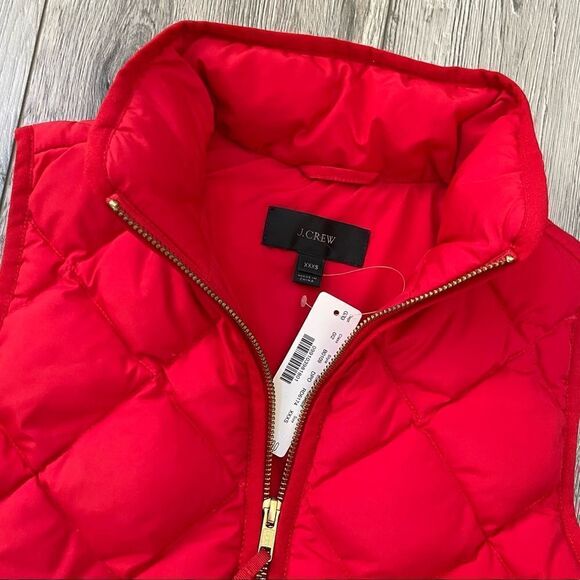Jcrew red Puffer vest with snap pockets - Picture 4 of 8